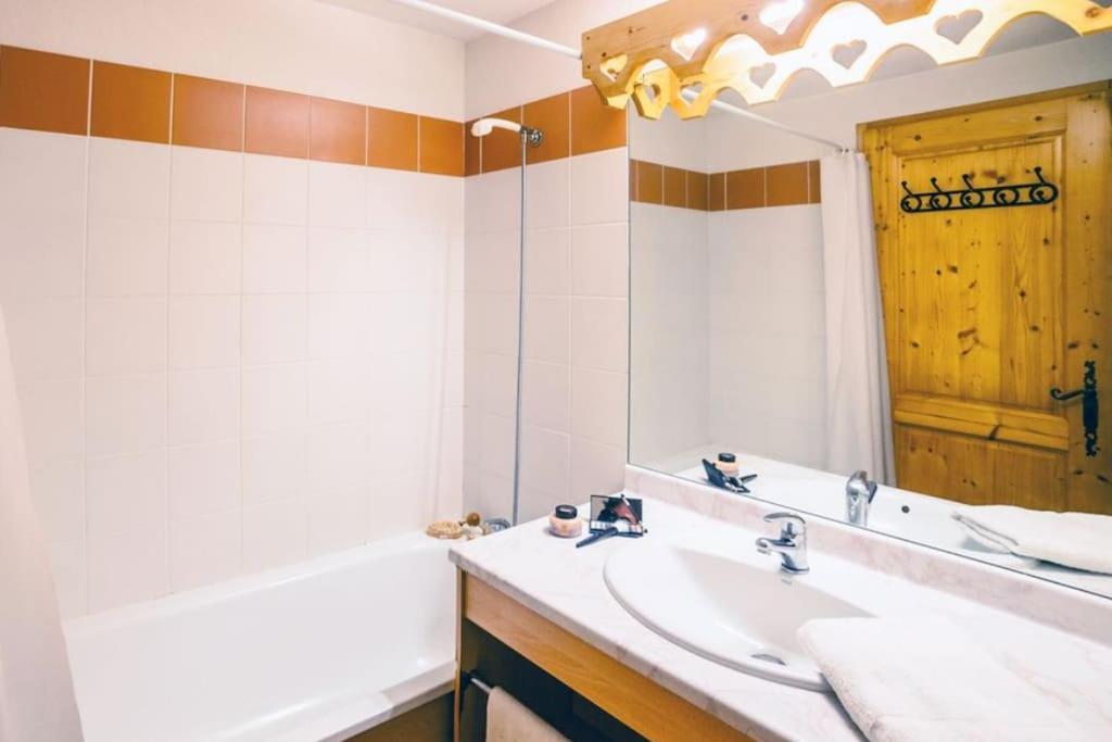 Appartement Rez-De-Chaussee, Cosy T3 4 A 6 Pers Avec Piscines Interieure & Exterieure A Samoens En Haute-Savoie 外观 照片